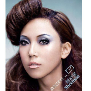 厨房猛烈撞击丝袜人妻
